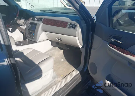 2009 GMC Yukon Slt2 z USA, uszkodzony, nr VIN 1GKEC33389R233979